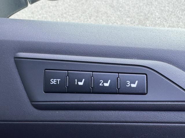 ヴェルファイア ２．５Ｚ　Ｇエディション　ＴＲＤエアロ　フリップダウンモニター　ナビ　ＴＶ　Ｂｌｕｅｔｏｏｔｈ　ＬＥＤヘッドライト　ＣＤ／ＤＶＤ再生　両側パワースライドドア　社外１９インチアルミホイール　クルーズコントロール（30枚目）