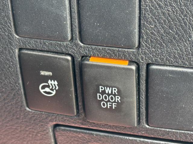 ヴェルファイア ２．５Ｚ　Ｇエディション　ＴＲＤエアロ　フリップダウンモニター　ナビ　ＴＶ　Ｂｌｕｅｔｏｏｔｈ　ＬＥＤヘッドライト　ＣＤ／ＤＶＤ再生　両側パワースライドドア　社外１９インチアルミホイール　クルーズコントロール（32枚目）