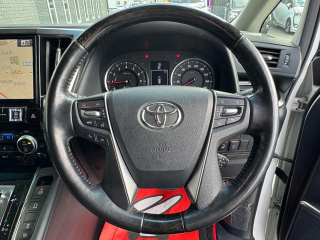 ヴェルファイア ２．５Ｚ　Ｇエディション　ＴＲＤエアロ　フリップダウンモニター　ナビ　ＴＶ　Ｂｌｕｅｔｏｏｔｈ　ＬＥＤヘッドライト　ＣＤ／ＤＶＤ再生　両側パワースライドドア　社外１９インチアルミホイール　クルーズコントロール（36枚目）