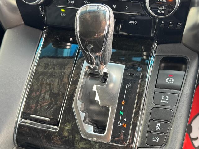 ヴェルファイア ２．５Ｚ　Ｇエディション　ＴＲＤエアロ　フリップダウンモニター　ナビ　ＴＶ　Ｂｌｕｅｔｏｏｔｈ　ＬＥＤヘッドライト　ＣＤ／ＤＶＤ再生　両側パワースライドドア　社外１９インチアルミホイール　クルーズコントロール（44枚目）