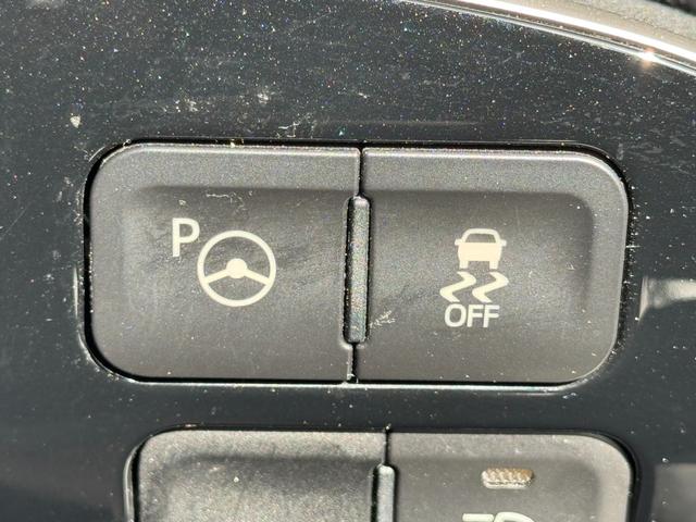 プリウス Ｓセーフティプラス　ナビ　ドライブレコーダー　Ｂｌｕｅｔｏｏｔｈ　バックカメラ　ＥＴＣ　ＣＤ／ＤＶＤ再生　ＬＥＤヘッドライト　スマートキー　プッシュスタート　社外１５インチアルミホイール（16枚目）