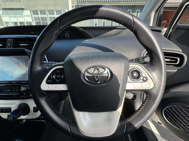 プリウス Ｓセーフティプラス　ナビ　ドライブレコーダー　Ｂｌｕｅｔｏｏｔｈ　バックカメラ　ＥＴＣ　ＣＤ／ＤＶＤ再生　ＬＥＤヘッドライト　スマートキー　プッシュスタート　社外１５インチアルミホイール（19枚目）