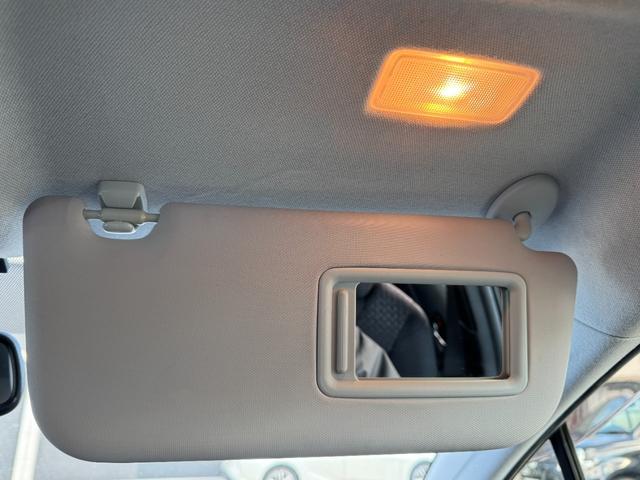 プリウス Ｓセーフティプラス　ナビ　ドライブレコーダー　Ｂｌｕｅｔｏｏｔｈ　バックカメラ　ＥＴＣ　ＣＤ／ＤＶＤ再生　ＬＥＤヘッドライト　スマートキー　プッシュスタート　社外１５インチアルミホイール（35枚目）