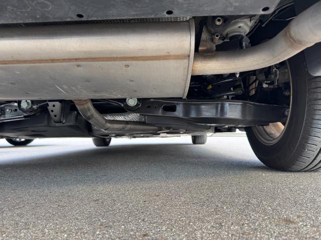 プリウス Ｓセーフティプラス　ナビ　ドライブレコーダー　Ｂｌｕｅｔｏｏｔｈ　バックカメラ　ＥＴＣ　ＣＤ／ＤＶＤ再生　ＬＥＤヘッドライト　スマートキー　プッシュスタート　社外１５インチアルミホイール（39枚目）