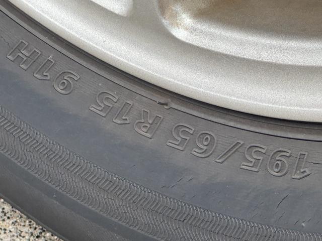 プリウス Ｓセーフティプラス　ナビ　ドライブレコーダー　Ｂｌｕｅｔｏｏｔｈ　バックカメラ　ＥＴＣ　ＣＤ／ＤＶＤ再生　ＬＥＤヘッドライト　スマートキー　プッシュスタート　社外１５インチアルミホイール（54枚目）