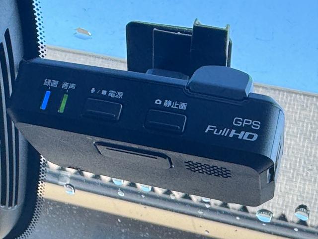 セレナ ハイウェイスター　プロパイロットエディション　フリップダウンモニター　ナビ　ＴＶ　ドライブレコーダー　ＥＴＣ　バックカメラ　ＬＥＤヘッドライト　両側パワースライドドア　オートエアコン　オートライト　スマートキー　プッシュスタート（6枚目）