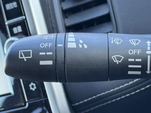 セレナ ハイウェイスター　プロパイロットエディション　フリップダウンモニター　ナビ　ＴＶ　ドライブレコーダー　ＥＴＣ　バックカメラ　ＬＥＤヘッドライト　両側パワースライドドア　オートエアコン　オートライト　スマートキー　プッシュスタート（12枚目）