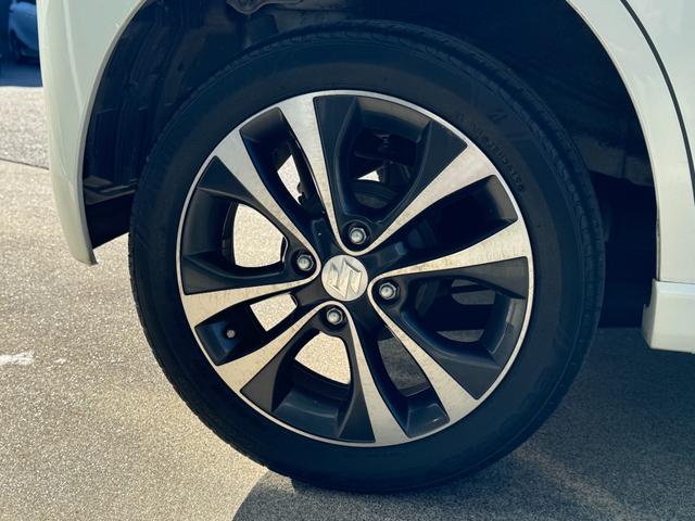 ワゴンＲ ２０周年記念車　社外オーディオ　ＨＩＤヘッドライト　シートヒーター　スマートキー　プッシュスタート　アイドリングストップ　オートエアコン　オートライト　純正１５インチアルミホイール（14枚目）