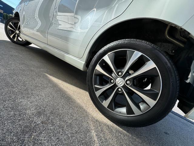 ワゴンＲ ２０周年記念車　社外オーディオ　ＨＩＤヘッドライト　シートヒーター　スマートキー　プッシュスタート　アイドリングストップ　オートエアコン　オートライト　純正１５インチアルミホイール（15枚目）