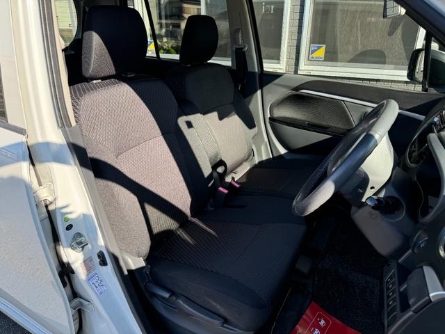 ワゴンＲ ２０周年記念車　社外オーディオ　ＨＩＤヘッドライト　シートヒーター　スマートキー　プッシュスタート　アイドリングストップ　オートエアコン　オートライト　純正１５インチアルミホイール（18枚目）