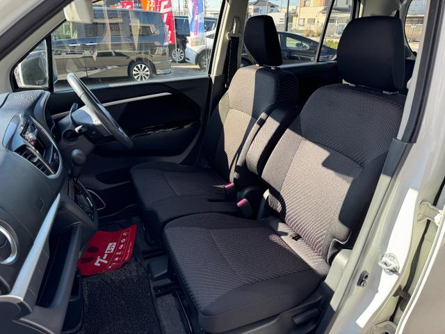 ワゴンＲ ２０周年記念車　社外オーディオ　ＨＩＤヘッドライト　シートヒーター　スマートキー　プッシュスタート　アイドリングストップ　オートエアコン　オートライト　純正１５インチアルミホイール（19枚目）