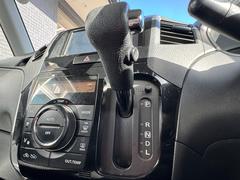 シフトレバー。ぜひ一度お客様の目で確認してください。 7