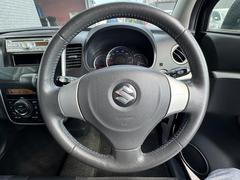 ハンドルの状態が悪いと運転に集中できませんよね。こちらの車、お気軽にお問い合わせください。 3