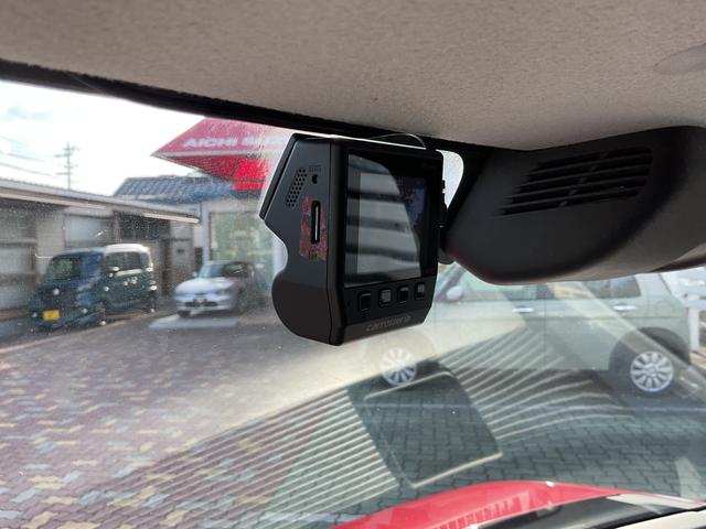 スペーシアギア ギア　ＨＹＢＲＩＤ　ＸＺ　２型　ドライブレコーダー　オートライト　Ｂｌｕｅｔｏｏｔｈ　スライドドア　純正ナビ　プッシュスタート　シートヒーター　オートエアコン　ＥＴＣ　禁煙車　４ＷＤ　衝突被害軽減システム　アイドリングストップ（18枚目）