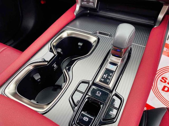 ＲＸ ＲＸ３５０　Ｆスポーツ　４ＷＤ　エアロダイナミクスパッケージ　ＦＳＲエアロ　ミラーウイングマフラー　フィニッシュブレードイルミネーション　メーカーフルセグナビ　パノラマガラスルーフ　デジタルインナーミラー　クルコン　レザー（8枚目）