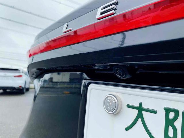 ＲＸ ＲＸ３５０　Ｆスポーツ　４ＷＤ　エアロダイナミクスパッケージ　ＦＳＲエアロ　ミラーウイングマフラー　フィニッシュブレードイルミネーション　メーカーフルセグナビ　パノラマガラスルーフ　デジタルインナーミラー　クルコン　レザー（22枚目）