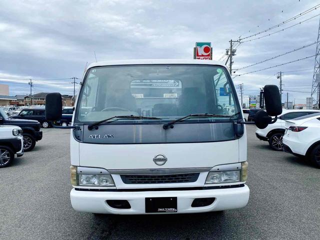 アトラストラック  6速マニュアル エアコン パワステ 3ペダル ドラレコ フォグランプ 左電格ミラー オーバーヘッドコンソール 花見台セーフティーローダー ラジコンウインチ付き 同色バンパー(10枚目)