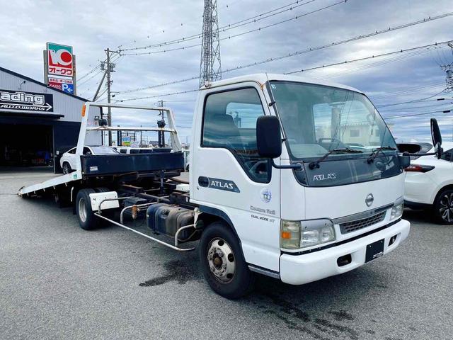 アトラストラック  6速マニュアル エアコン パワステ 3ペダル ドラレコ フォグランプ 左電格ミラー オーバーヘッドコンソール 花見台セーフティーローダー ラジコンウインチ付き 同色バンパー(11枚目)