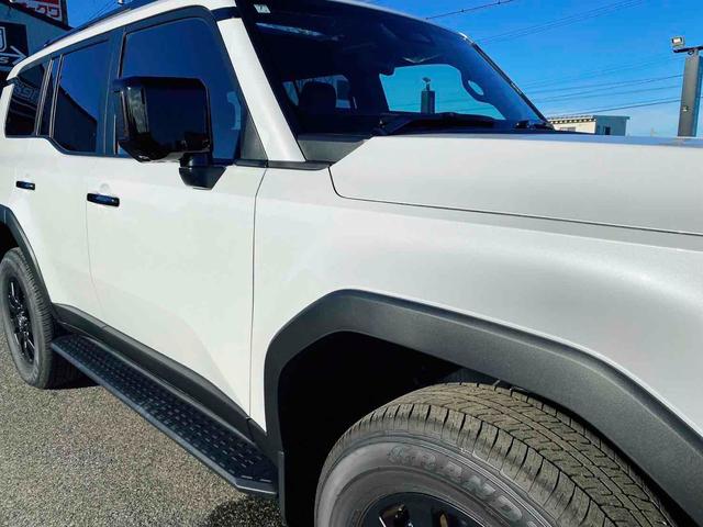 ランドクルーザー２５０ ＶＸファーストエディション　４ＷＤ　ワンオーナー　全周囲カメラ　クリアランスソナー　オートクルーズコントロール　レーンアシスト　衝突被害軽減システム　サンルーフ　ナビ　ＴＶ　オートマチックハイビーム　オートライト（23枚目）