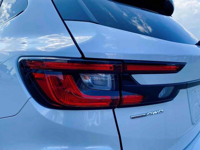 レヴォーグ ＳＴＩスポーツ　ＥＸ　４ＷＤ　ＥＴＣ　全周囲カメラ　ＴＶ　オートクルーズコントロール　レーンアシスト　衝突被害軽減システム　アルミホイール　オートライト　ＬＥＤヘッドランプ　パワーシート　スマートキー　アイドリングストップ（17枚目）