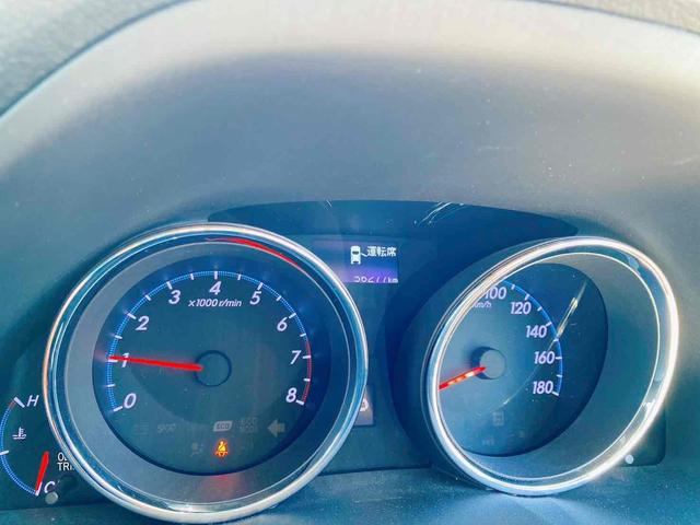 ご覧いただきありがとうございます♪気になったお車がありましたらお気軽にお電話をください♪