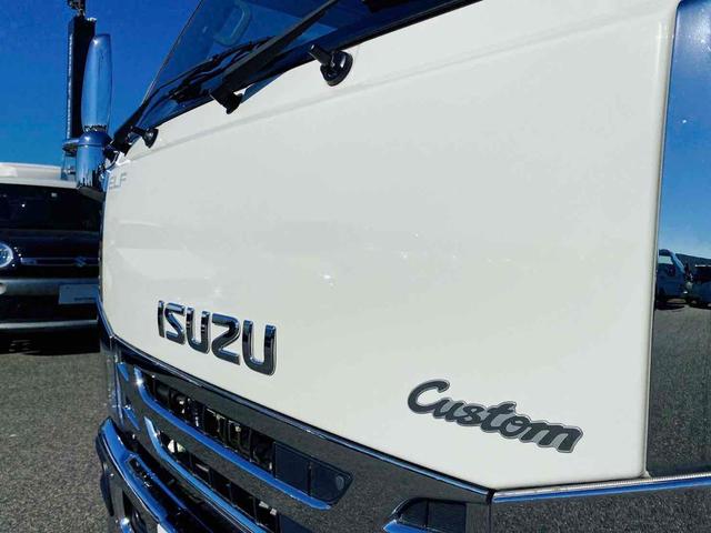 エルフトラック 　ダンプ　低床　ＭＴ　後輪ダブル　キーレスエントリー　電動格納ミラー　ＡＢＳ　エアコン　パワーステアリング　パワーウィンドウ　運転席エアバッグ　助手席エアバッグ　ＣＤ　ＵＳＢ（28枚目）