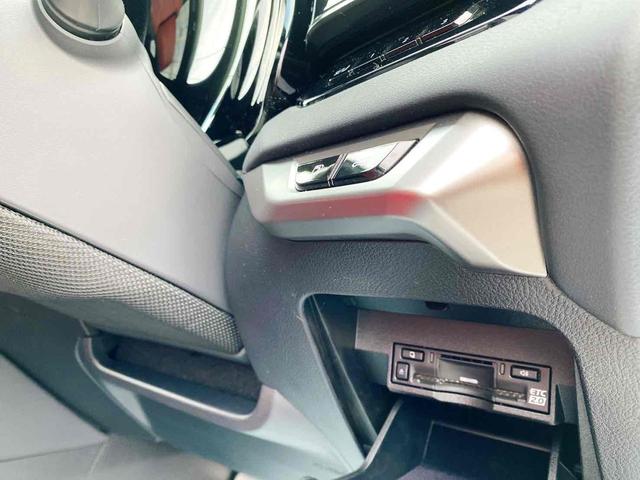 ＲＸ ＲＸ５００ｈ　Ｆスポーツパフォーマンス　４ＷＤ　ワンオーナー　全周囲カメラ　クリアランスソナー　オートクルーズコントロール　レーンアシスト　パワーシート　衝突被害軽減システム　エアロ　サンルーフ　ナビ　ＴＶ　オートマチックハイビーム（7枚目）