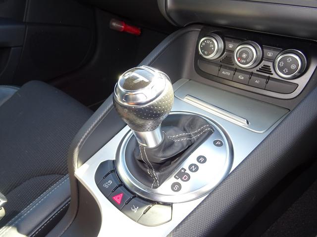 ＴＴクーペ ２．０ＴＦＳＩ　２．０ＴＦＳＩ（４名）　Ｓ－ＬＩＮＥ　天張り張り替え済み　タイヤ新品　ナビ　ＥＴＣ　バックモニター　ブルートゥース　パワーシート　パドルシフト　スペアキー　バイパーセキュリティー（21枚目）