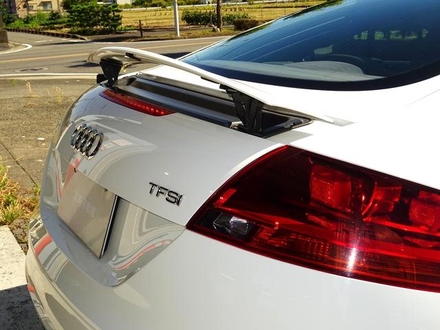 ＴＴクーペ ２．０ＴＦＳＩ　２．０ＴＦＳＩ（４名）　Ｓ－ＬＩＮＥ　天張り張り替え済み　タイヤ新品　ナビ　ＥＴＣ　バックモニター　ブルートゥース　パワーシート　パドルシフト　スペアキー　バイパーセキュリティー（22枚目）