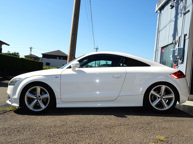 ＴＴクーペ ２．０ＴＦＳＩ　２．０ＴＦＳＩ（４名）　Ｓ－ＬＩＮＥ　天張り張り替え済み　タイヤ新品　ナビ　ＥＴＣ　バックモニター　ブルートゥース　パワーシート　パドルシフト　スペアキー　バイパーセキュリティー（30枚目）