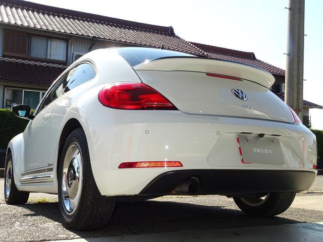 ザ・ビートル スペシャル・バグ　限定車　純正ヘリテージホイール　スマートキー　プッシュスタート　ナビ　ＥＴＣ　バックモニター　クルーズコントロール　禁煙車　クリアランスソナー　ディスチャージヘッドライト　ハーフレザー　シートヒーター（7枚目）