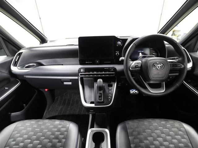 ヴォクシー ハイブリッドＳ－Ｚ　パワーウィンドウ　テレビ　ＤＶＤ再生機能　インテリキー　横滑防止装置　地デジＴＶ　アクティブクルーズコントロール　１オナ　フルオートエアコン　リアカメラ　エアバッグ　ＡＢＳ　１００Ｖ充電　ＷＡＣ　ＰＳ（18枚目）