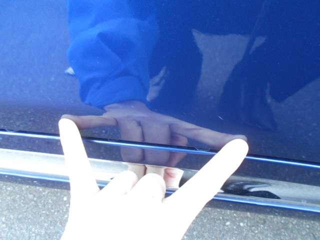 プレミアム ワンオーナー 禁煙車 革コンビ電動席 SDナビ(20枚目)