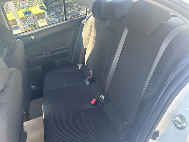 この度は当店のお車をご覧になっていただき、誠にありがとうございます。じっくり現車確認して頂けるよう、ご準備を致します!