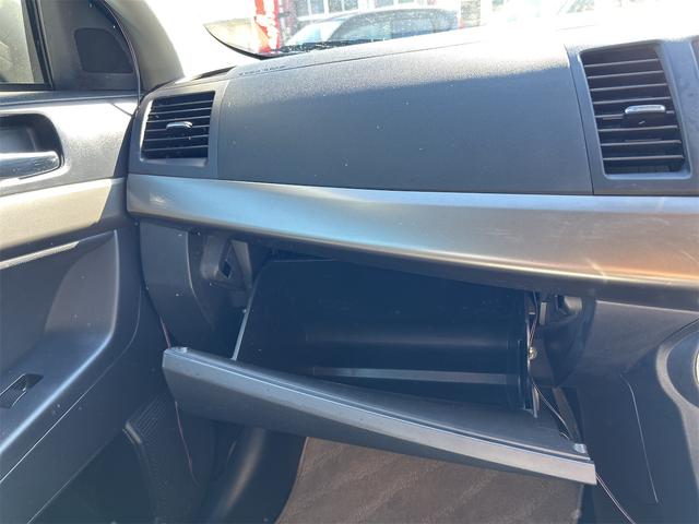 この度は当店のお車をご覧になっていただき、誠にありがとうございます。ぜひじっくりとご検討下さい。気軽にお問合せ・お見積りお待ちしております。