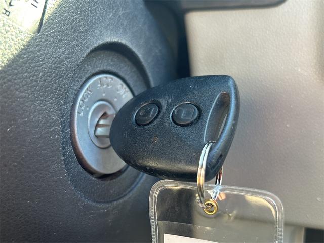 ムーヴ Ｌ　ＳＡＩＩＩ　ＥＴＣ　ナビ　クリアランスソナー　衝突被害軽減システム　オートマチックハイビーム　スマートキー　アイドリングストップ　電動格納ミラー　ベンチシート　ＣＶＴ　盗難防止システム　ＡＢＳ　ＥＳＣ（12枚目）