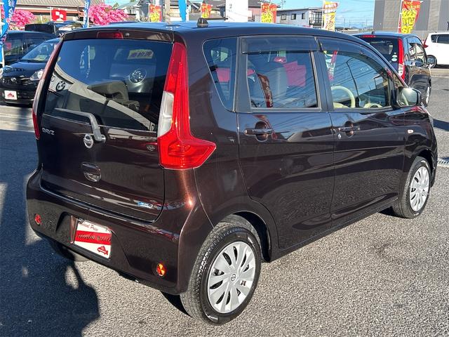 デイズ Ｓ　ドライブレコーダー　バックカメラ　ナビ　ＴＶ　衝突被害軽減システム　キーレスエントリー　アイドリングストップ　電動格納ミラー　ベンチシート　ＣＶＴ　ＡＢＳ　ＥＳＣ　ＣＤ　ＵＳＢ（16枚目）