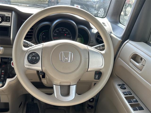 N-BOX G・Lパッケージ ワンオーナー 両側スライド・片側電動 スマートキー アイドリングストップ 電動格納ミラー ベンチシート CVT 盗難防止システム ABS ESC CD ミュージックプレイヤー接続可 チップアップシート(8枚目)