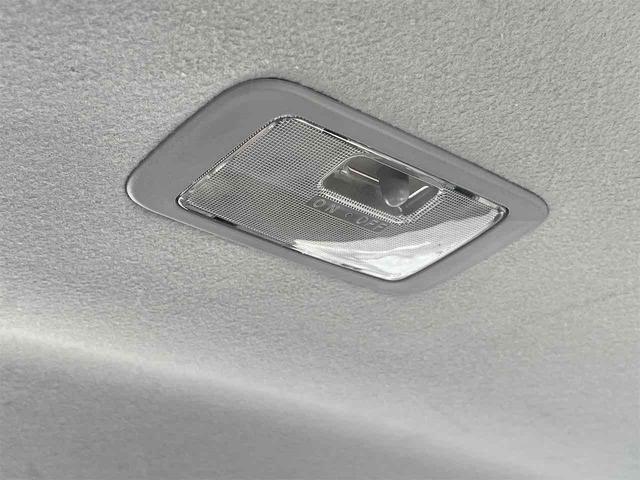 この度は当店のお車をご覧になっていただき、誠にありがとうございます。じっくり現車確認して頂けるよう、ご準備を致します！