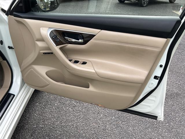 この度は当店のお車をご覧になっていただき、誠にありがとうございます。ぜひじっくりとご検討下さい。気軽にお問合せ・お見積りお待ちしております。