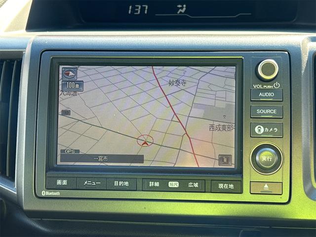 ステップワゴンスパーダ Ｚ　ＨＤＤナビエディション　ＥＴＣ　バックカメラ　ナビ　ＴＶ　両側電動スライドドア　ＨＩＤ　スマートキー　アイドリングストップ　電動格納ミラー　後席モニター　３列シート　ＣＶＴ　アルミホイール　ＵＳＢ　Ｂｌｕｅｔｏｏｔｈ（4枚目）