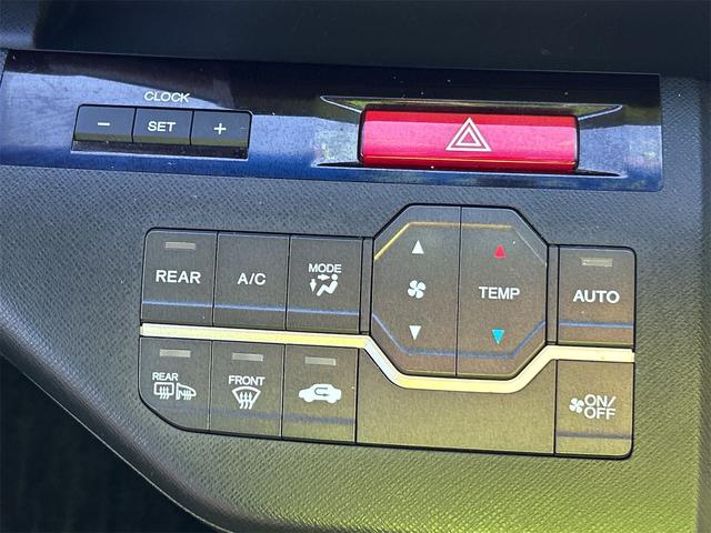 ステップワゴンスパーダ Ｚ　ＨＤＤナビエディション　ＥＴＣ　バックカメラ　ナビ　ＴＶ　両側電動スライドドア　ＨＩＤ　スマートキー　アイドリングストップ　電動格納ミラー　後席モニター　３列シート　ＣＶＴ　アルミホイール　ＵＳＢ　Ｂｌｕｅｔｏｏｔｈ（6枚目）