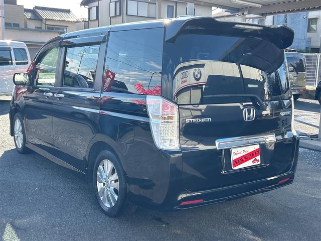 ステップワゴンスパーダ Ｚ　ＨＤＤナビエディション　ＥＴＣ　バックカメラ　ナビ　ＴＶ　両側電動スライドドア　ＨＩＤ　スマートキー　アイドリングストップ　電動格納ミラー　後席モニター　３列シート　ＣＶＴ　アルミホイール　ＵＳＢ　Ｂｌｕｅｔｏｏｔｈ（17枚目）