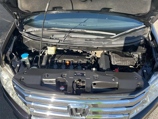 ステップワゴンスパーダ Ｚ　ＨＤＤナビエディション　ＥＴＣ　バックカメラ　ナビ　ＴＶ　両側電動スライドドア　ＨＩＤ　スマートキー　アイドリングストップ　電動格納ミラー　後席モニター　３列シート　ＣＶＴ　アルミホイール　ＵＳＢ　Ｂｌｕｅｔｏｏｔｈ（21枚目）