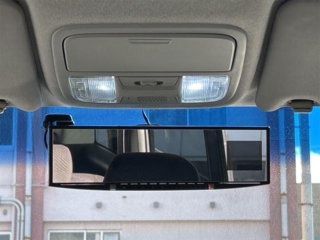 ステップワゴンスパーダ Ｚ　ＨＤＤナビエディション　ＥＴＣ　バックカメラ　ナビ　ＴＶ　両側電動スライドドア　ＨＩＤ　スマートキー　アイドリングストップ　電動格納ミラー　後席モニター　３列シート　ＣＶＴ　アルミホイール　ＵＳＢ　Ｂｌｕｅｔｏｏｔｈ（33枚目）