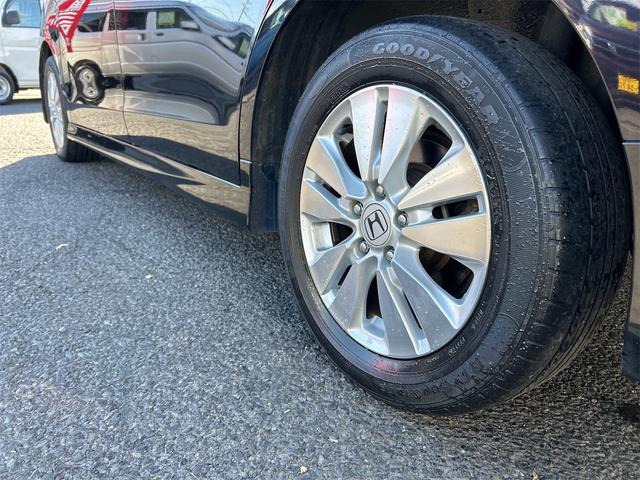 ステップワゴンスパーダ Ｚ　ＨＤＤナビエディション　ＥＴＣ　バックカメラ　ナビ　ＴＶ　両側電動スライドドア　ＨＩＤ　スマートキー　アイドリングストップ　電動格納ミラー　後席モニター　３列シート　ＣＶＴ　アルミホイール　ＵＳＢ　Ｂｌｕｅｔｏｏｔｈ（34枚目）