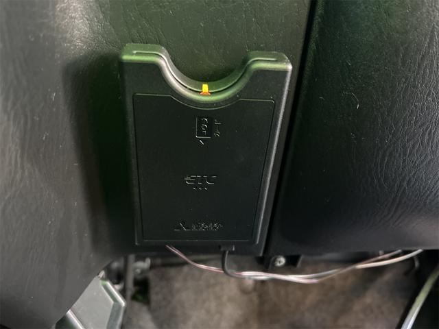 テリオスキッド カスタム　メモリアルエディション　ＥＴＣ　キーレスエントリー　電動格納ミラー　ＡＴ　ＣＤ　アルミホイール　衝突安全ボディ　エアコン　パワーステアリング　パワーウィンドウ（4枚目）