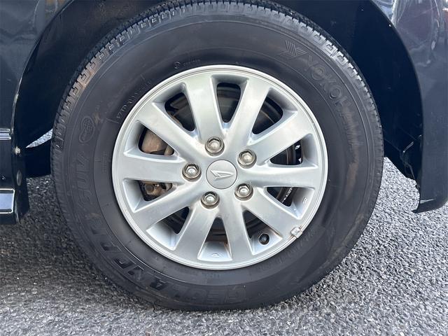 テリオスキッド カスタム　メモリアルエディション　ＥＴＣ　キーレスエントリー　電動格納ミラー　ＡＴ　ＣＤ　アルミホイール　衝突安全ボディ　エアコン　パワーステアリング　パワーウィンドウ（21枚目）