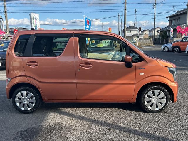 ワゴンＲ ハイブリッドＦＸ　ＥＴＣ　レーンアシスト　衝突被害軽減システム　オートライト　スマートキー　アイドリングストップ　電動格納ミラー　シートヒーター　ベンチシート　ＣＶＴ　盗難防止システム　ＡＢＳ　ＥＳＣ　ＣＤ（15枚目）