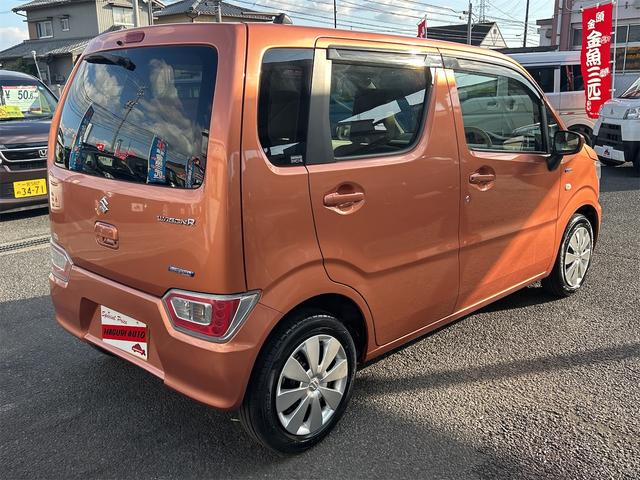 ワゴンＲ ハイブリッドＦＸ　ＥＴＣ　レーンアシスト　衝突被害軽減システム　オートライト　スマートキー　アイドリングストップ　電動格納ミラー　シートヒーター　ベンチシート　ＣＶＴ　盗難防止システム　ＡＢＳ　ＥＳＣ　ＣＤ（16枚目）